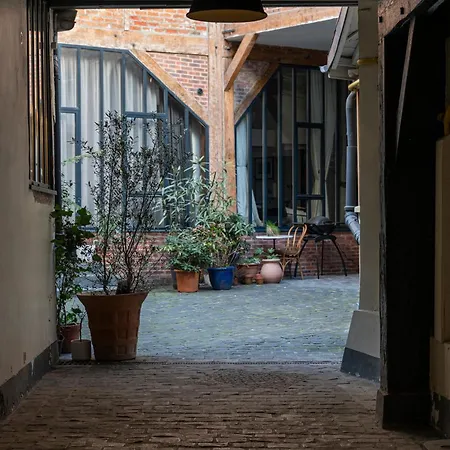 Sloth Loft Montmartre 2025 Refresh-3